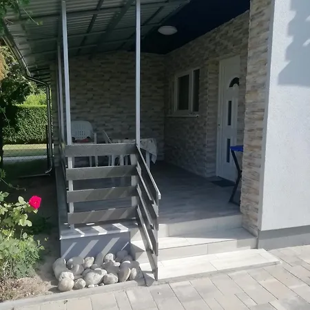 Apartment Revesz Nyaralo Balatonfenyves